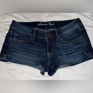 American Eagle. Size 6. Blue Jean shorts
